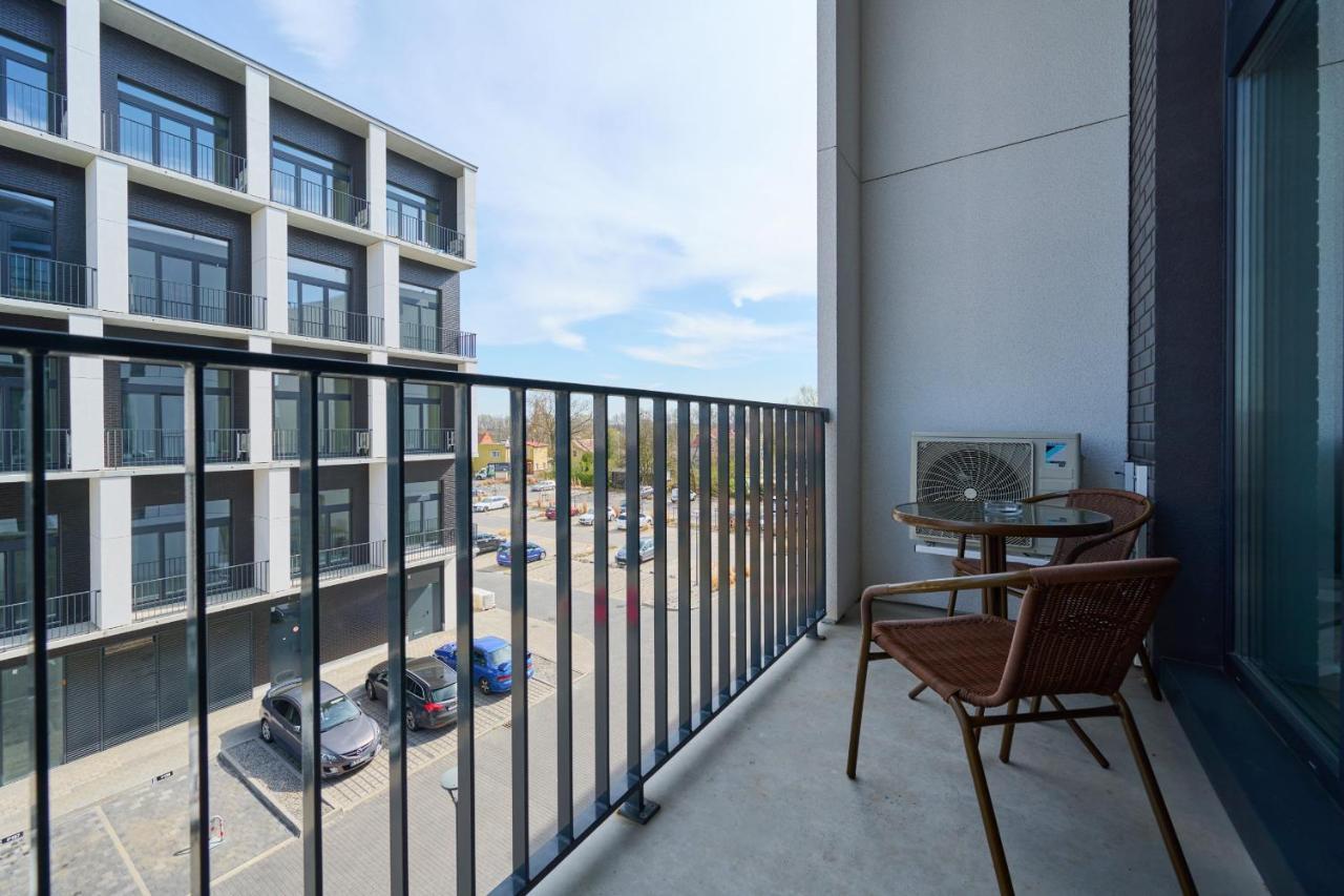 Airport Studio Zarembowicza By Noclegi Renters Вроцлав Екстер'єр фото