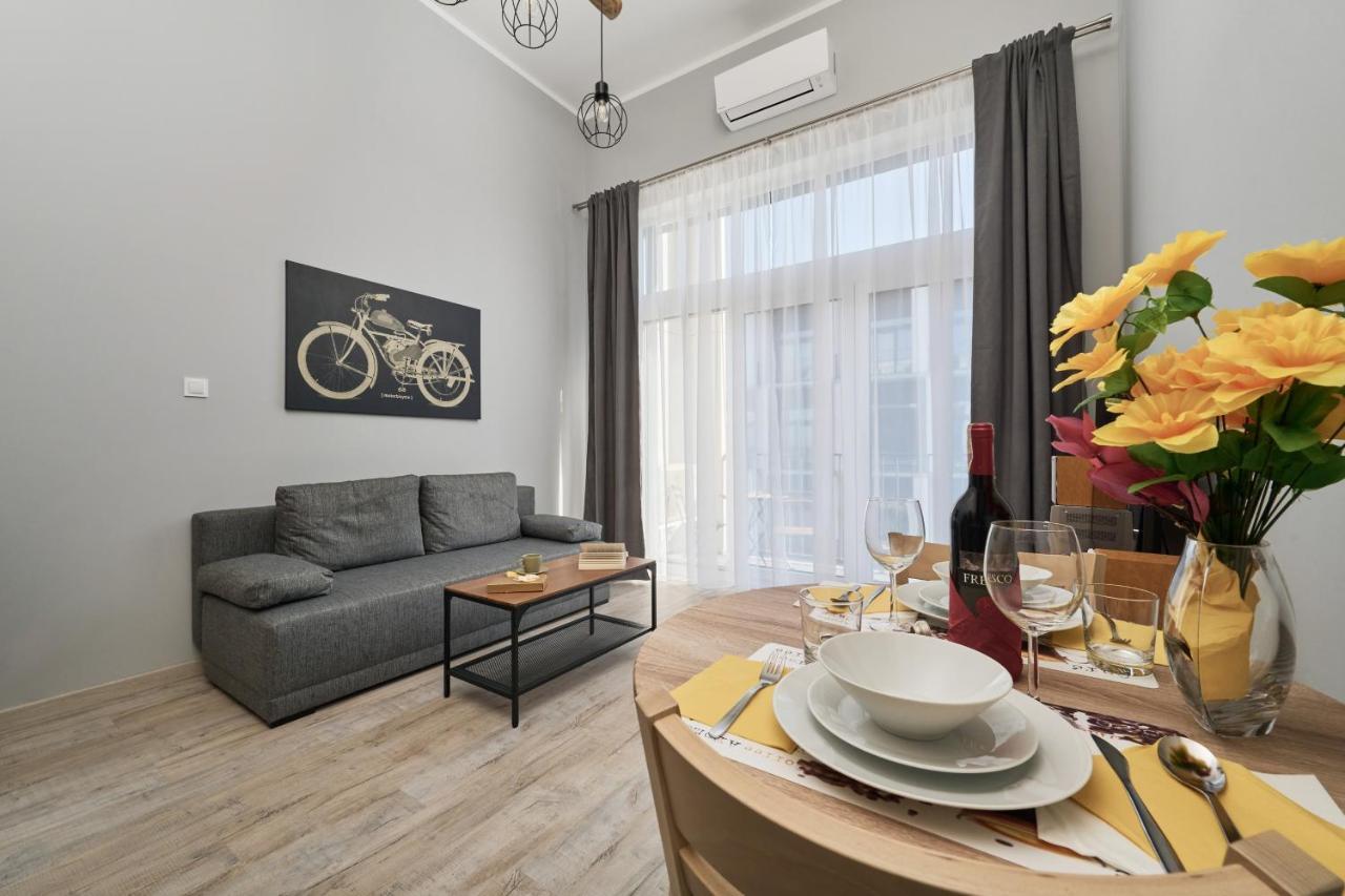 Airport Studio Zarembowicza By Noclegi Renters Вроцлав Екстер'єр фото