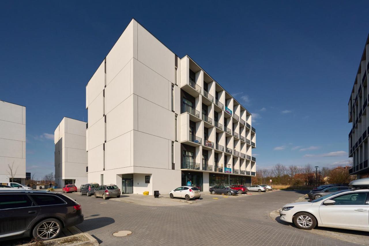 Airport Studio Zarembowicza By Noclegi Renters Вроцлав Екстер'єр фото
